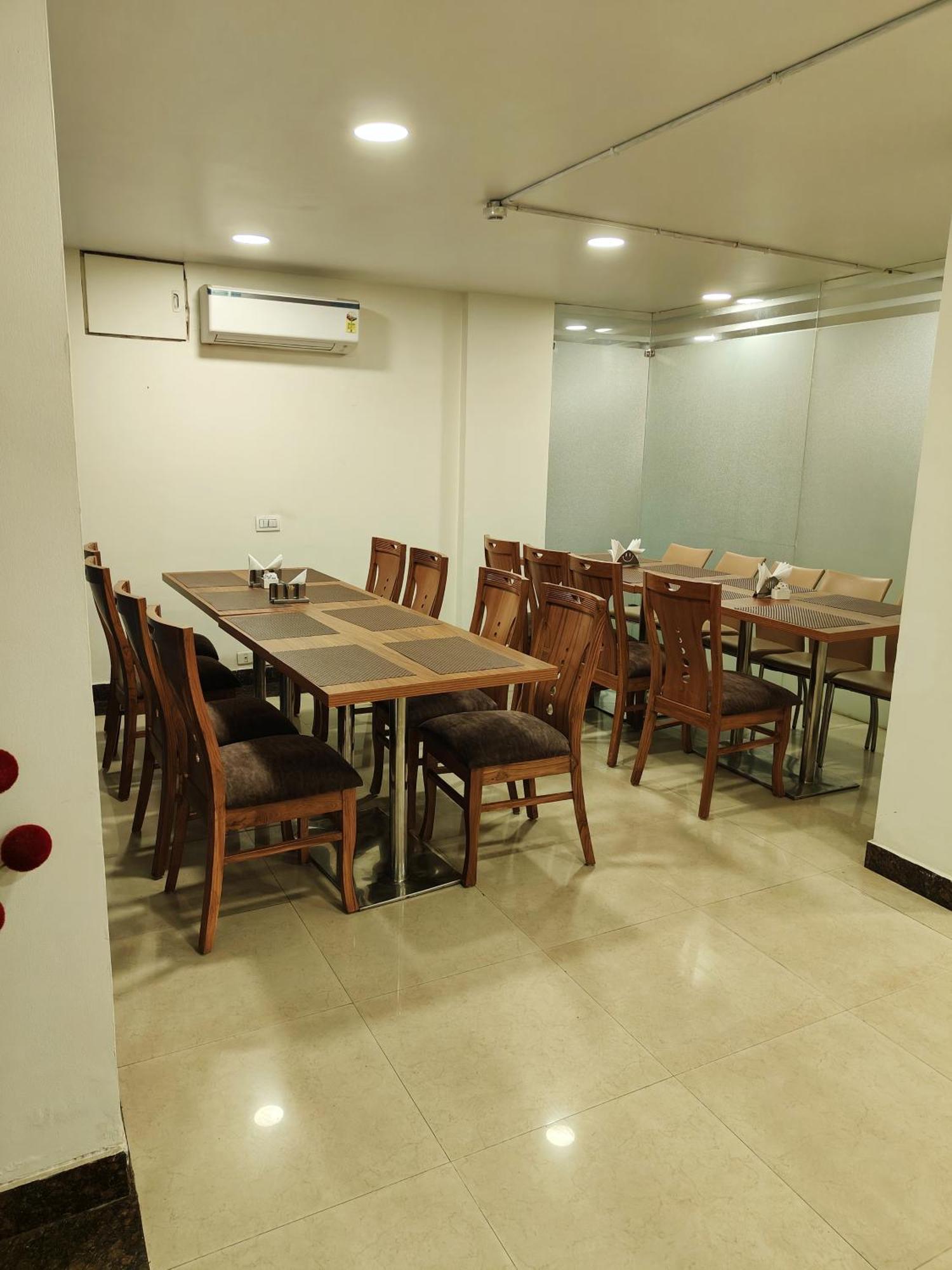 Rosemallow Hotel New Delhi Ngoại thất bức ảnh